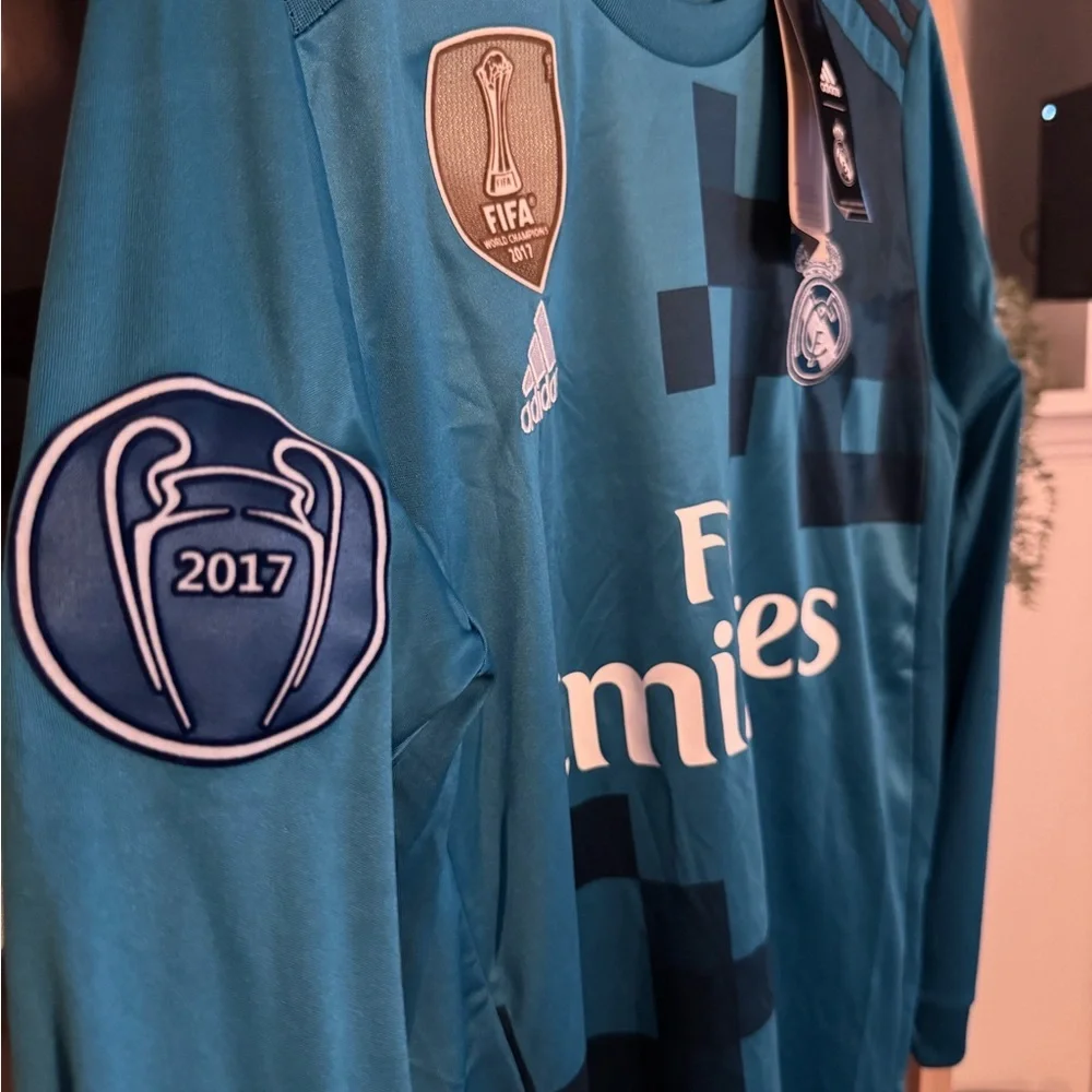 Adidas Real Madrid Ronaldo #7 Long Sleeve Jersey 2017 UCL FIFA Patch NWT Small